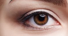 Saisonal-affektive Störung: Frauen mit braunen Augen häufiger betroffen
